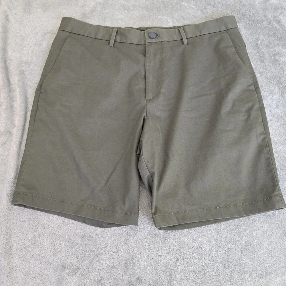 Banana Republic Aiden Short Mens 34 Dark Green Cotton Chino Casual Everyday